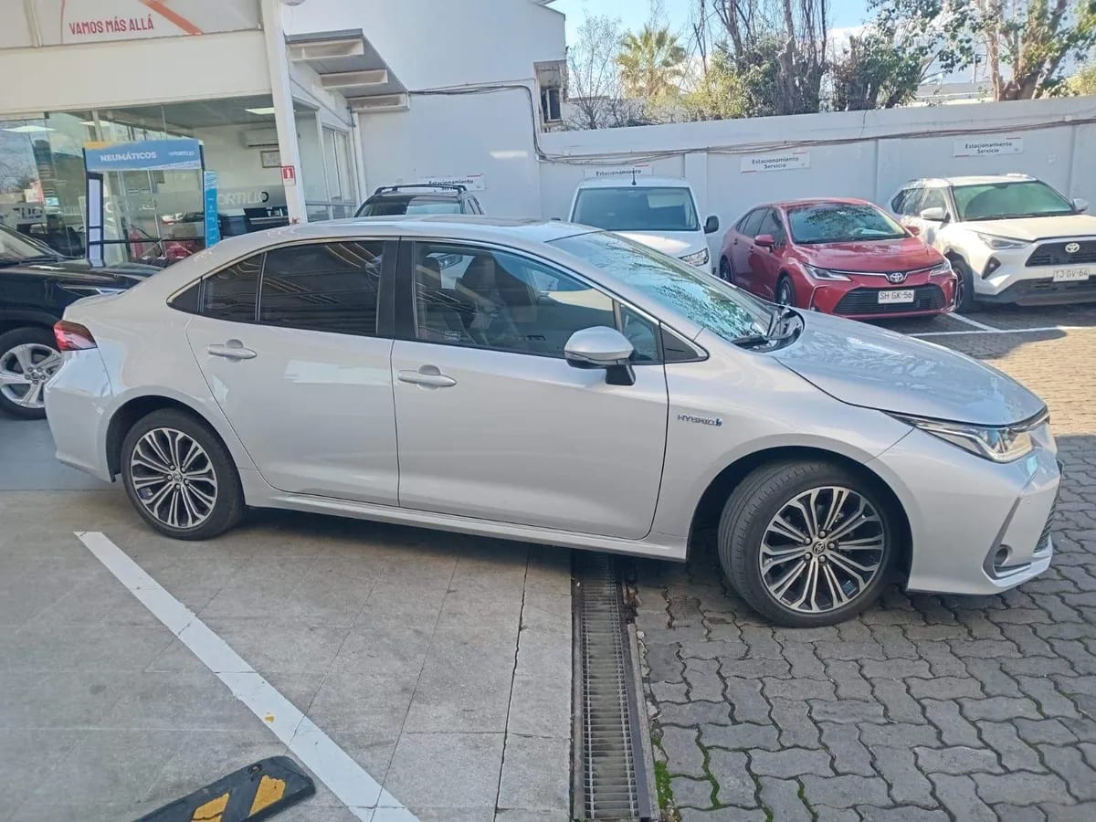 Toyota Corolla 1.8 Seg 4x2 Cvt At 4p año 2022