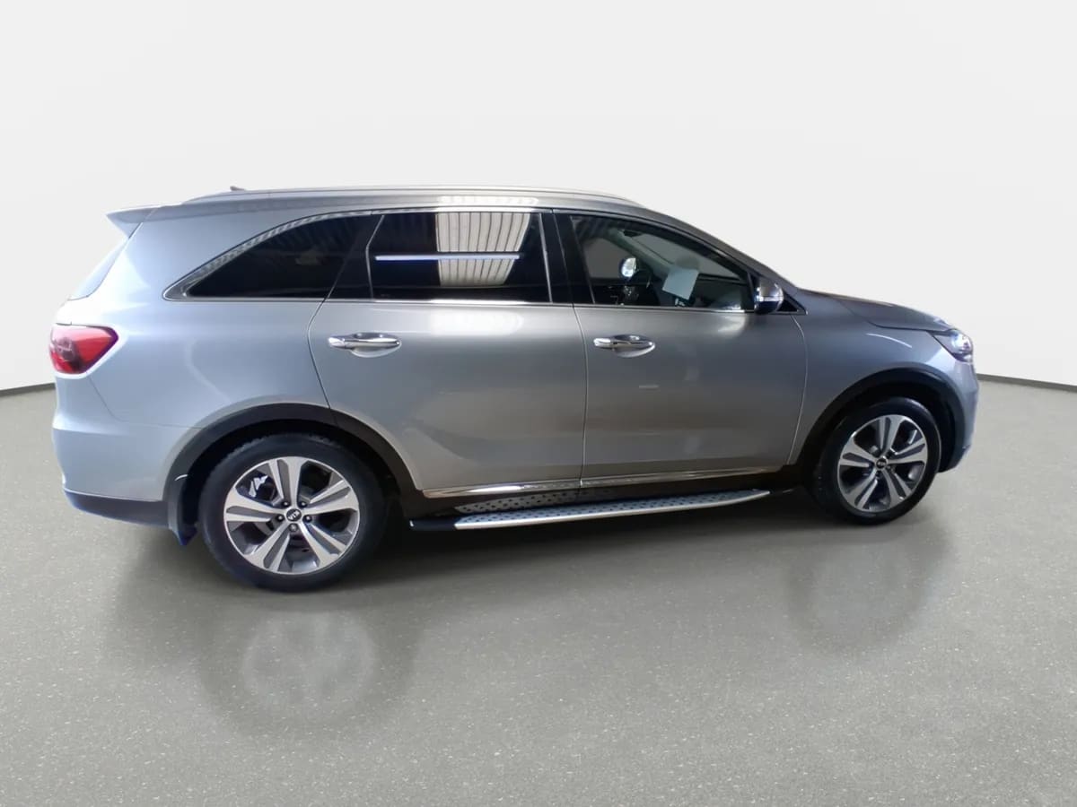 Kia Sorento 2.4 Gtl 2wd Special Pack At6 5p año 2021
