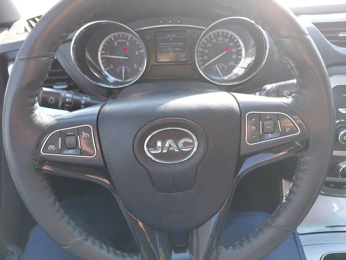 JAC T8 2.0 Comfort 4x4 Diesel Mt 4p año 2020