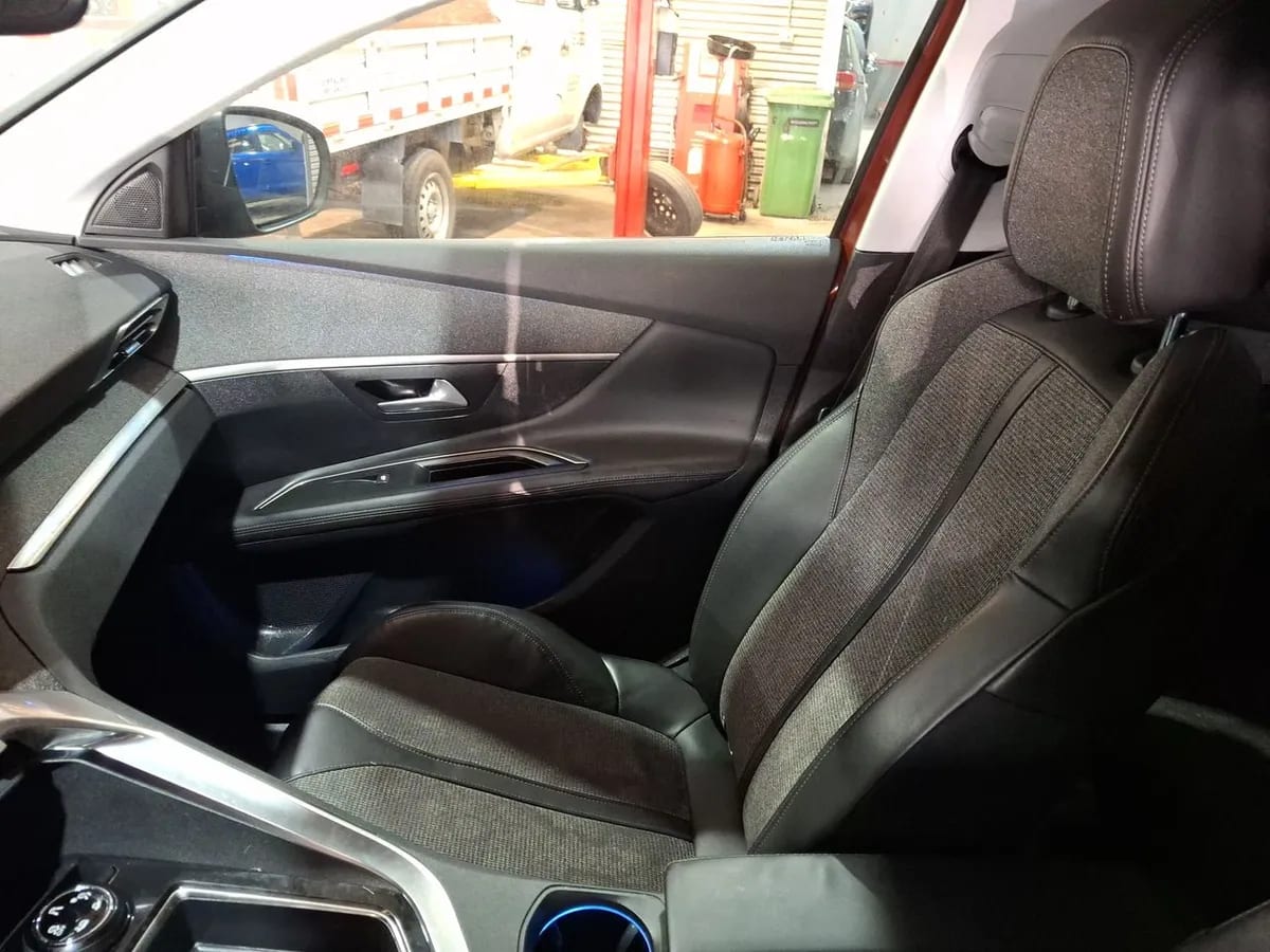 Peugeot 3008 1.6 Allure Thp 165hp Eat6 5p año 2019