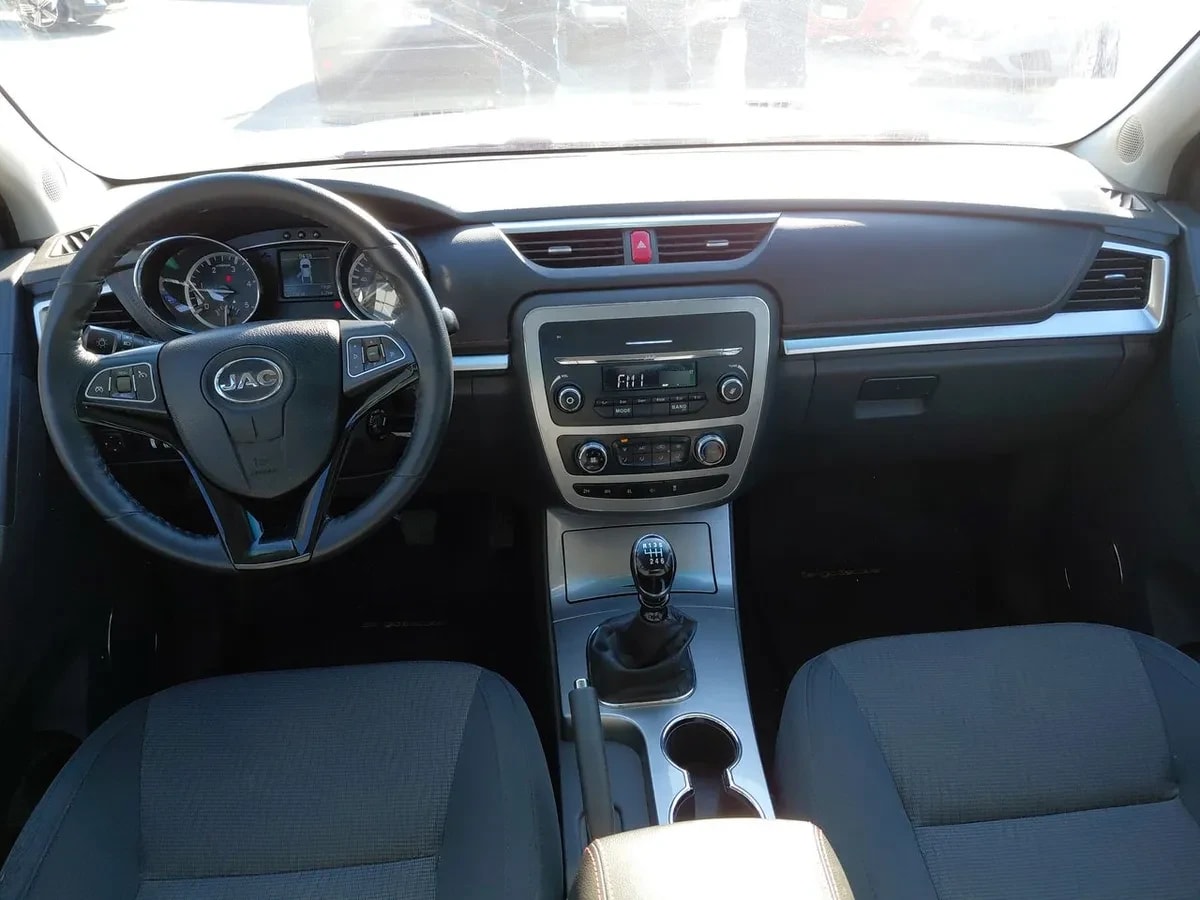 JAC T8 2.0 Comfort 4x4 Diesel Mt 4p año 2020