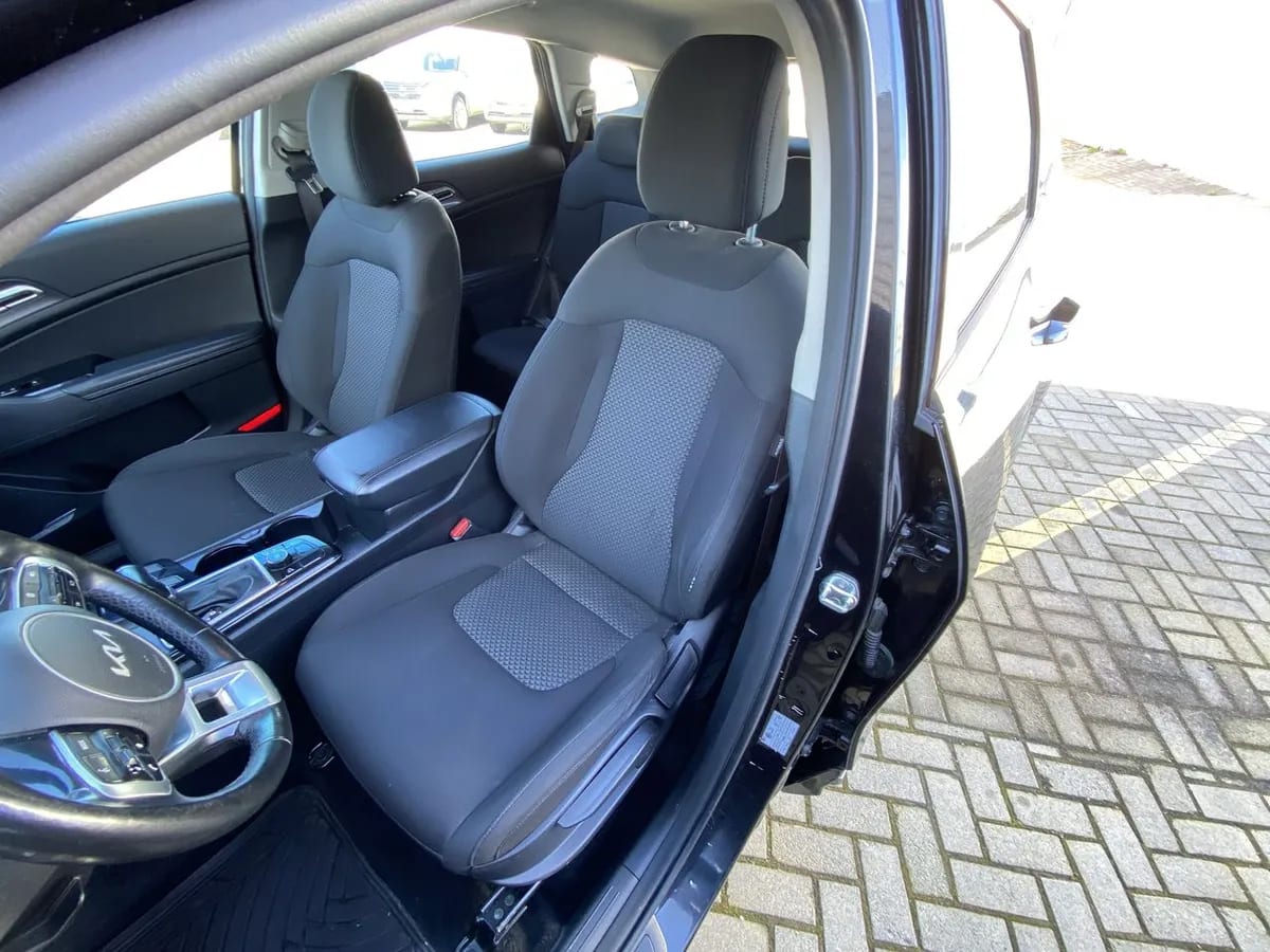 Kia Sportage 2.0 Ex Dsl 2wd 8at 5p año 2022