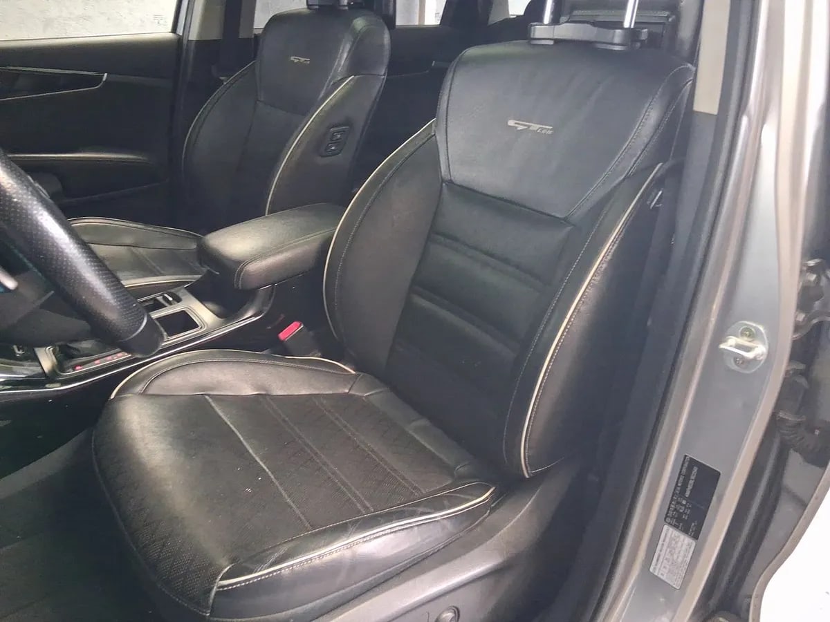 Kia Sorento 2.4 Gtl 2wd Special Pack At6 5p año 2021