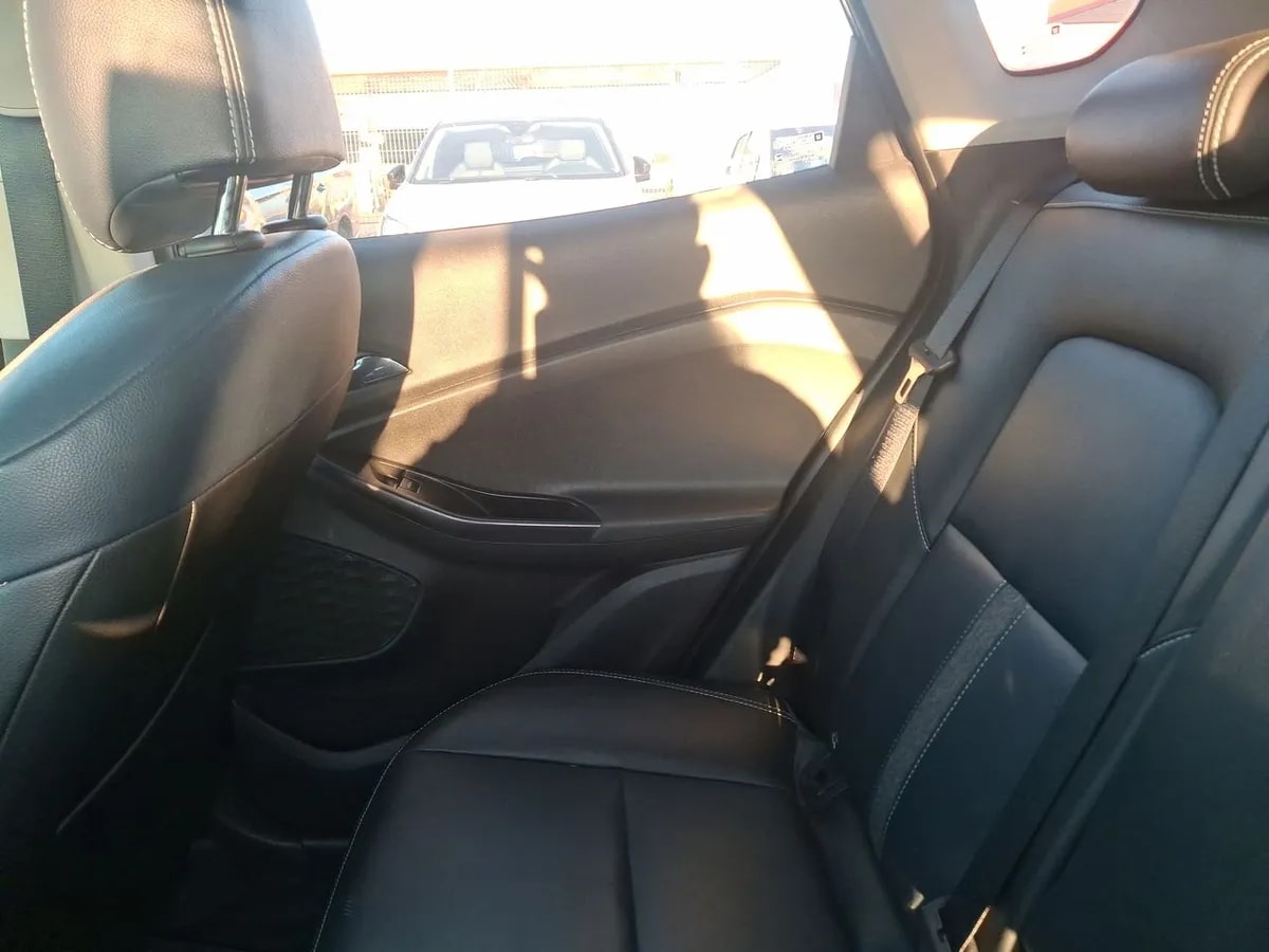 Chevrolet Tracker 1.2t Premier Fwd At 5p año 2022