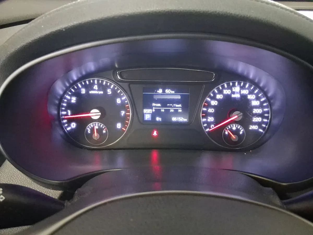 Kia Sorento 2.4 Gtl 2wd Special Pack At6 5p año 2021