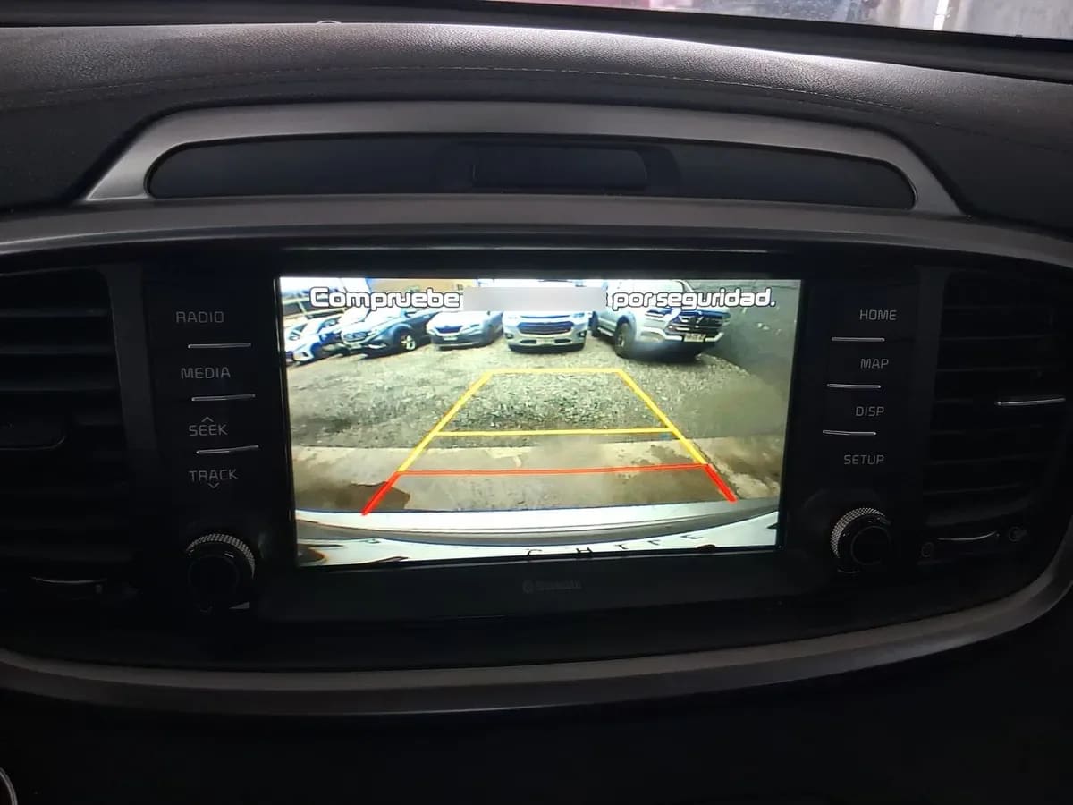 Kia Sorento 2.4 Gtl 2wd Special Pack At6 5p año 2021