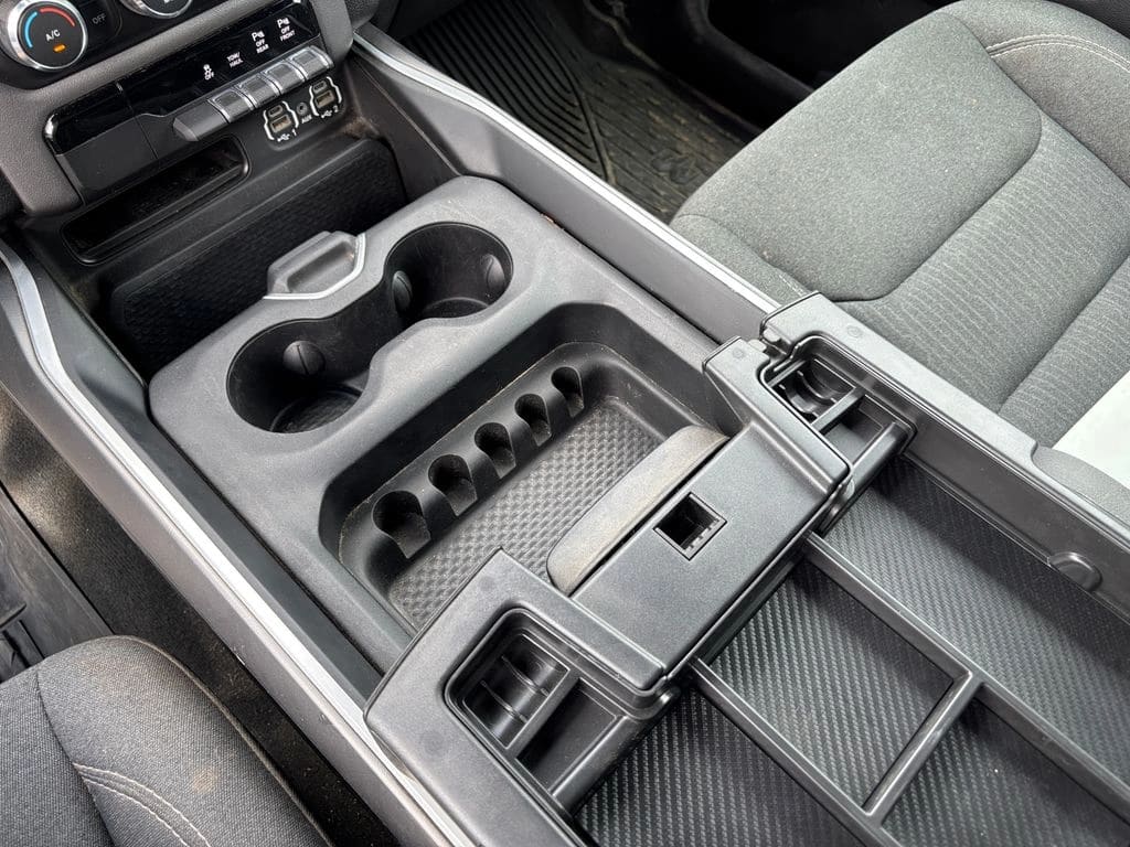 Ram 1500 Big Horn Crew Cab 4x4 3.6 Aut año 2022