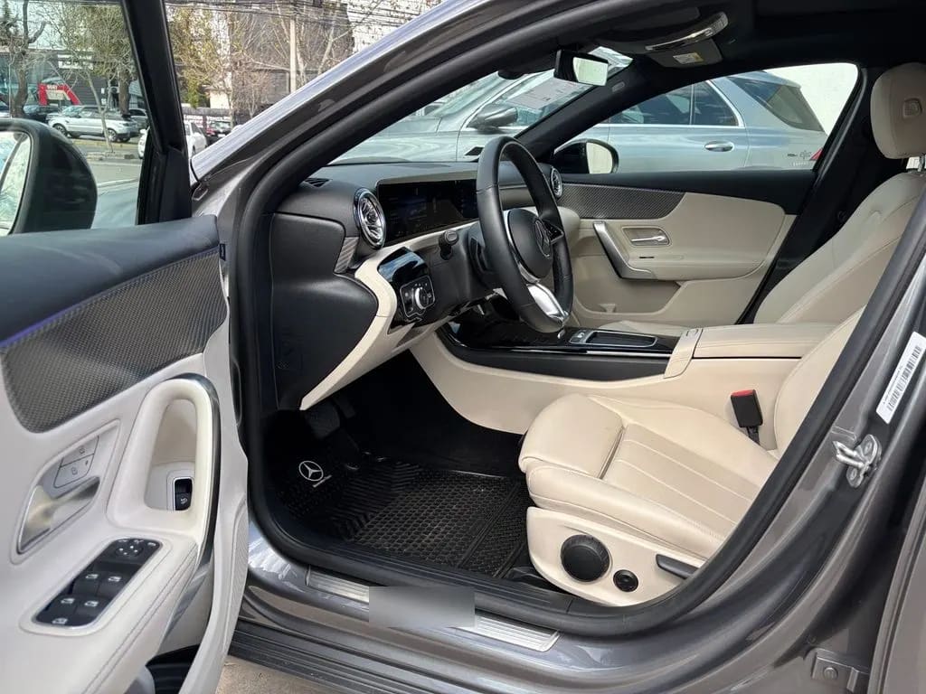 Mercedes-Benz A 200 Aut año 2024