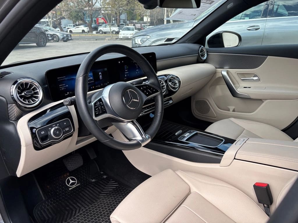 Mercedes-Benz A 200 Aut año 2024