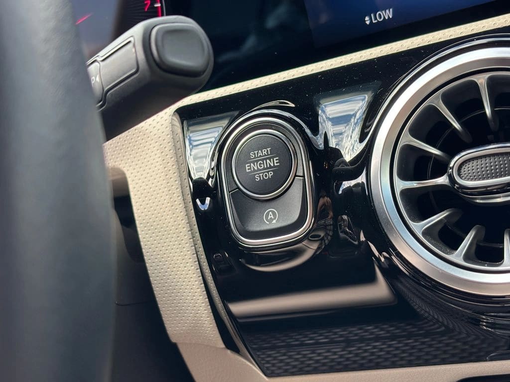 Mercedes-Benz A 200 Aut año 2024