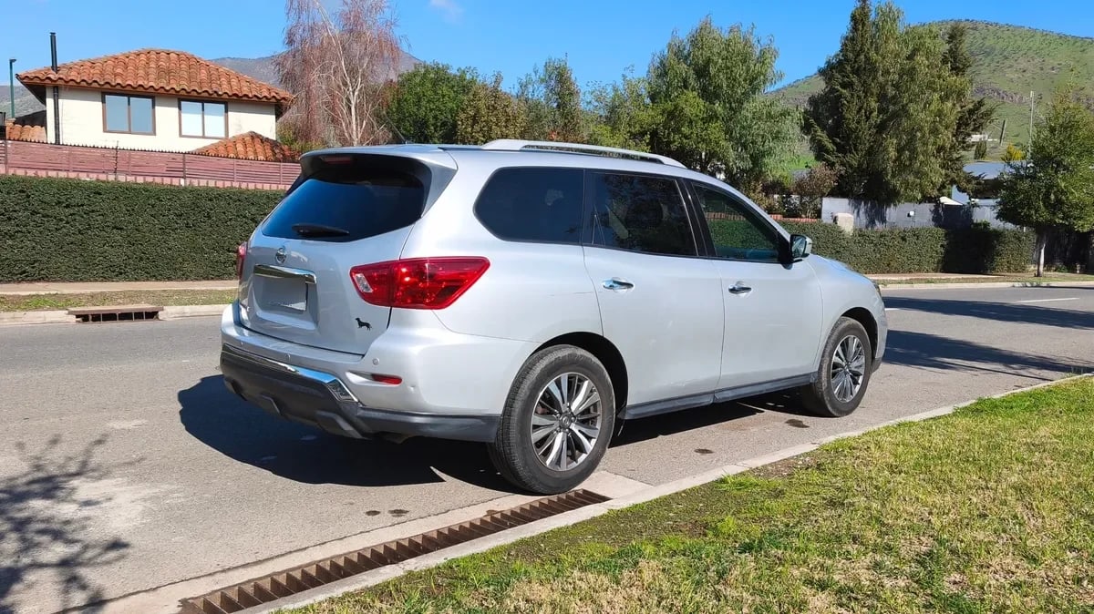 Nissan Pathfinder 3.5 Sense Cvt At año 2019