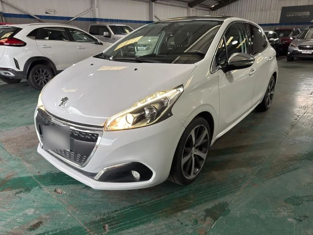 Peugeot 208 1.2 Allure Pack 4x2 110hp At6 5p año 2018