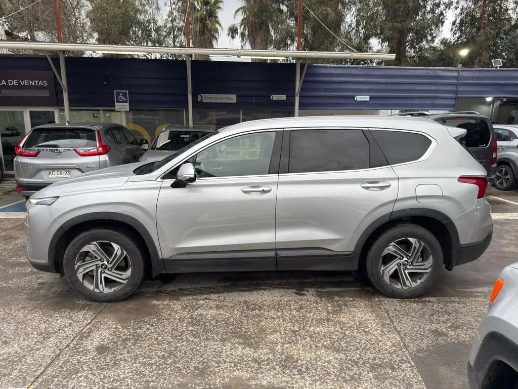 Hyundai Santa Fe 2.5 Aut año 2023