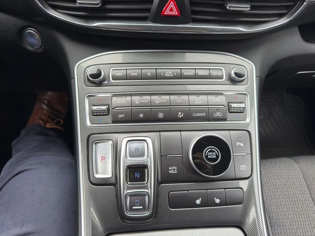 Hyundai Santa Fe 2.5 Aut año 2023