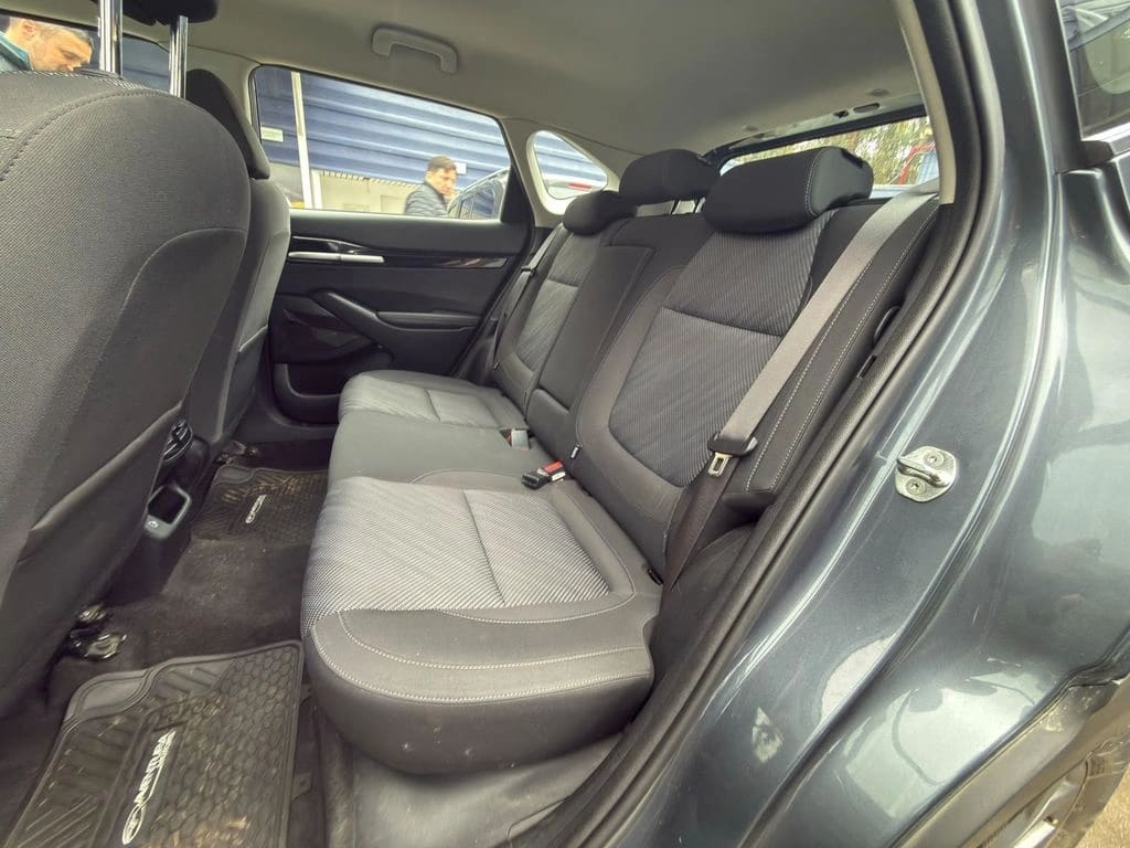 Kia Seltos Ex Ivt 1.5 Aut año 2024