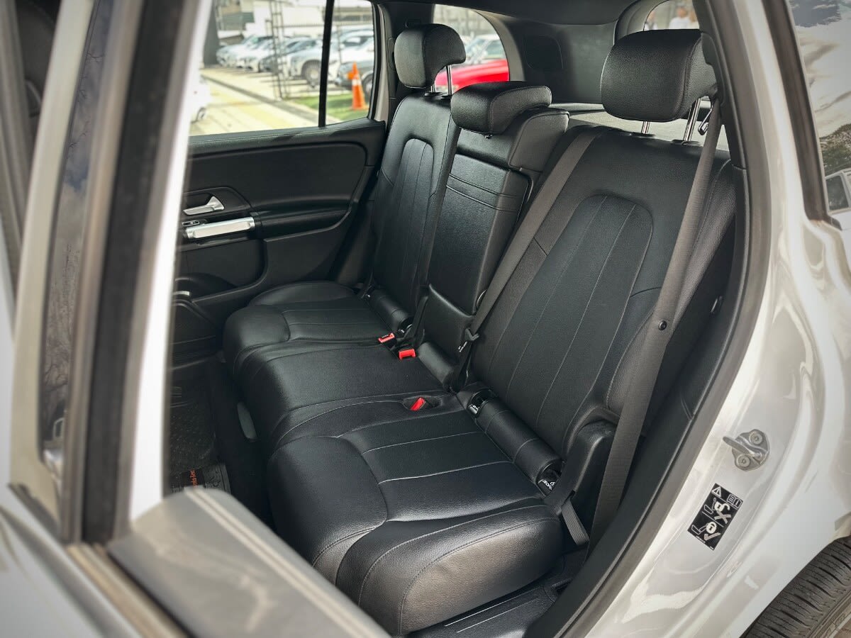 Mercedes-Benz Glb 200 1.3 4x2 At 5p año 2023