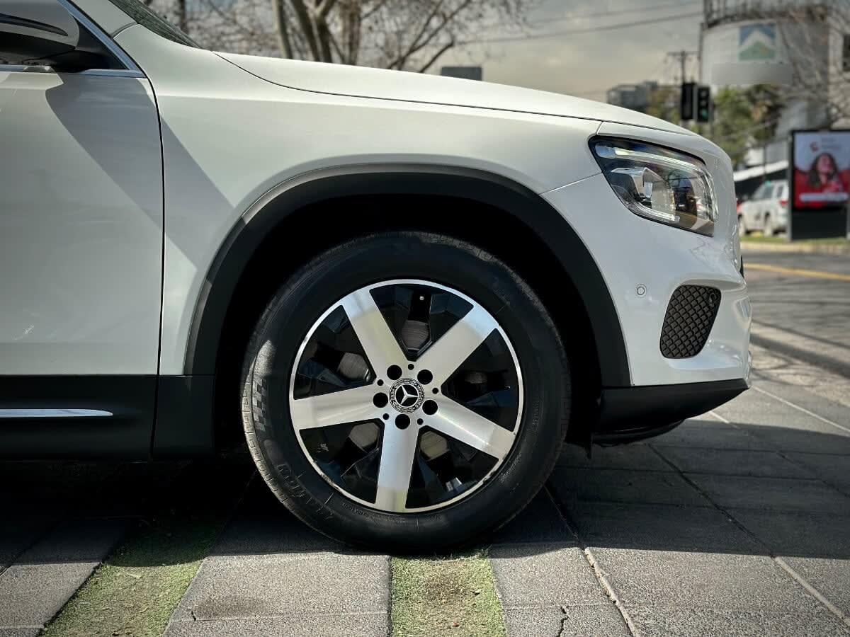 Mercedes-Benz Glb 200 1.3 4x2 At 5p año 2023