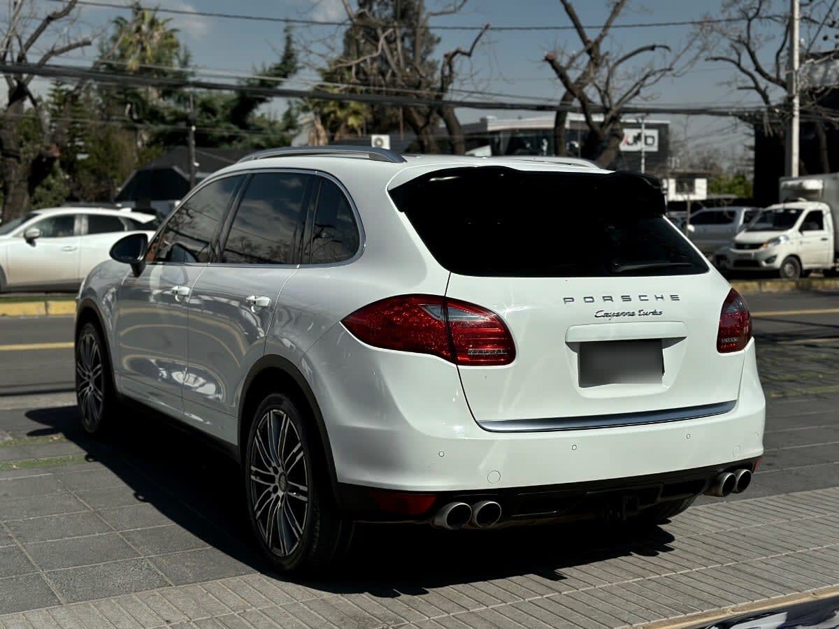 Porsche Cayenne Turbo año 2014