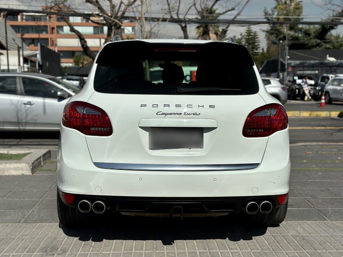 Porsche Cayenne Turbo año 2014