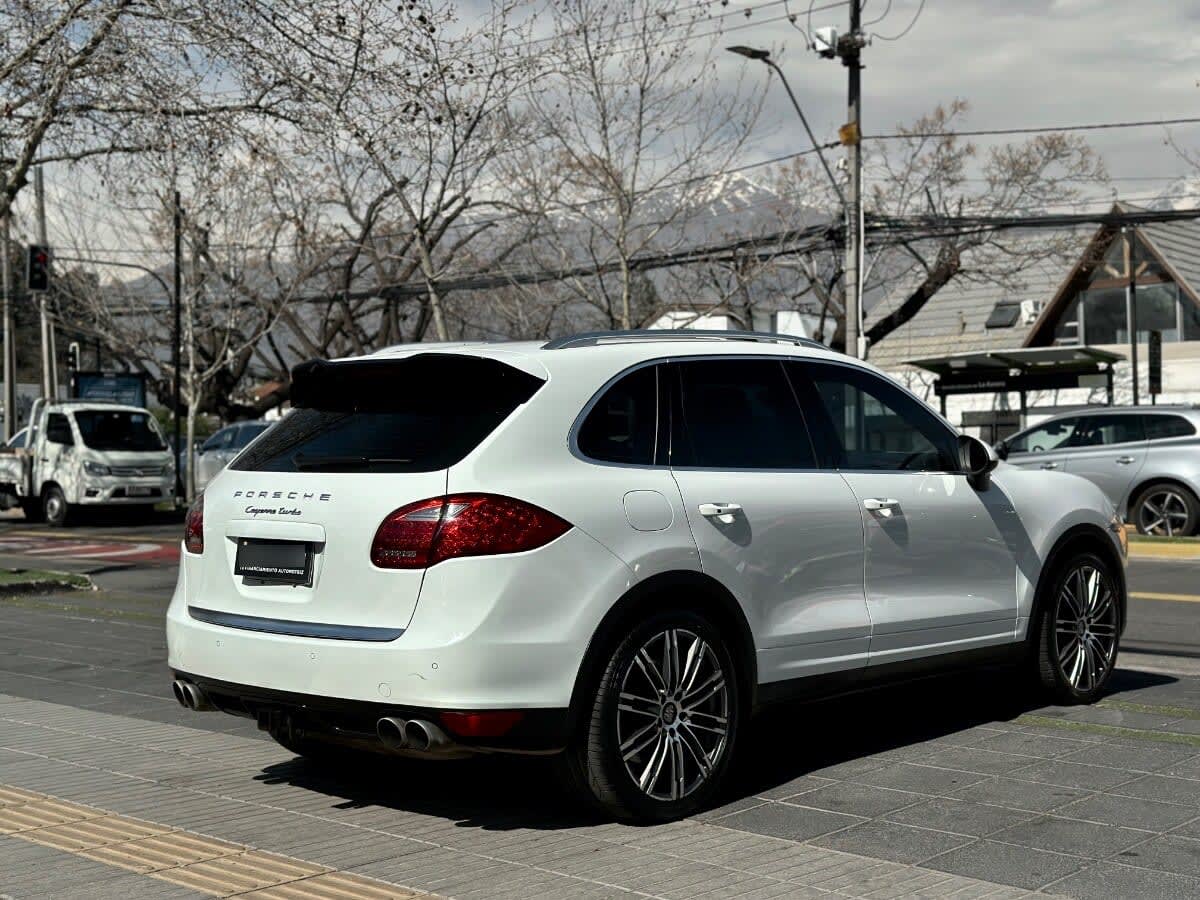 Porsche Cayenne Turbo año 2014