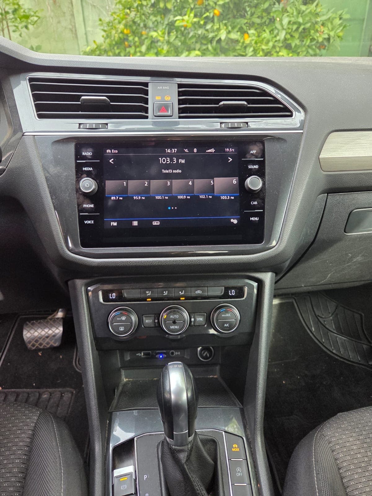 VOLKSWAGEN TIGUAN 1.4 Tsi Trendline 150hp Mt año 2018