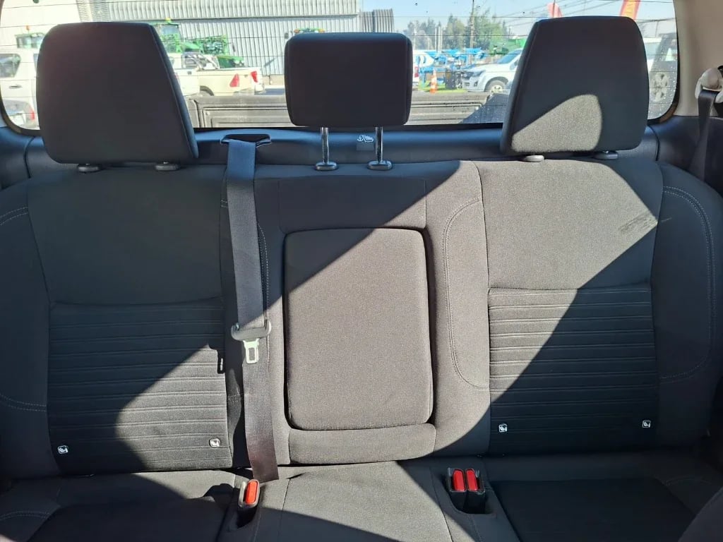 Nissan Navara Dc 4x2 2.3tdi Xe año 2023