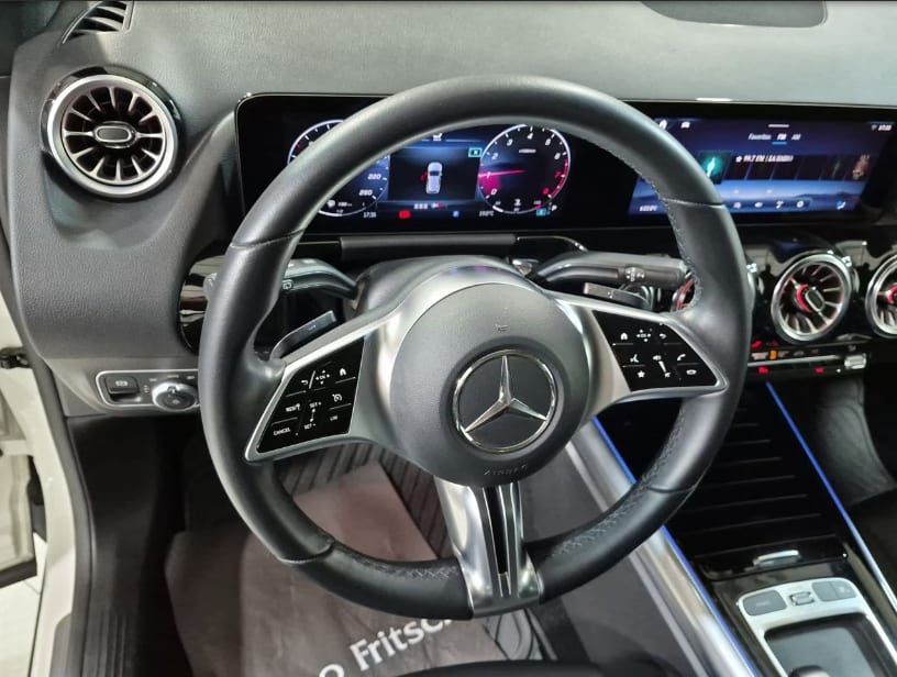 MERCEDES BENZ GLA200 Otra año 2024
