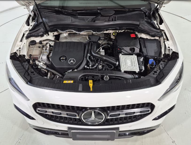MERCEDES BENZ GLA200 Otra año 2024