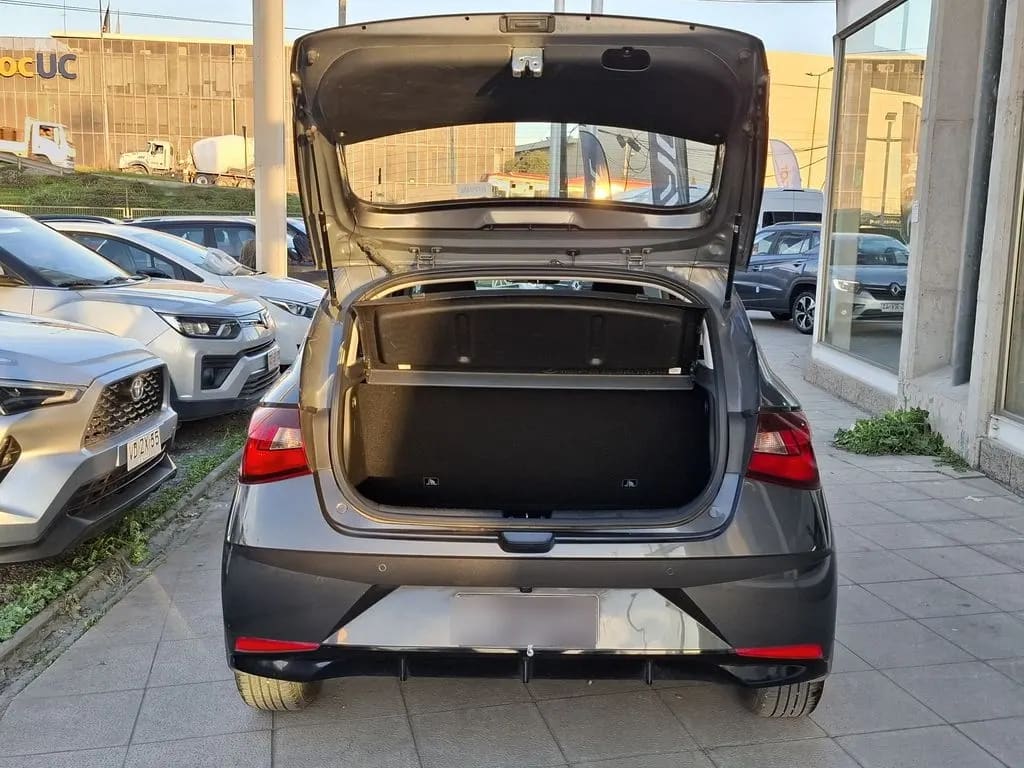 Hyundai I20 1.4 Bi3 Plus Mt año 2023