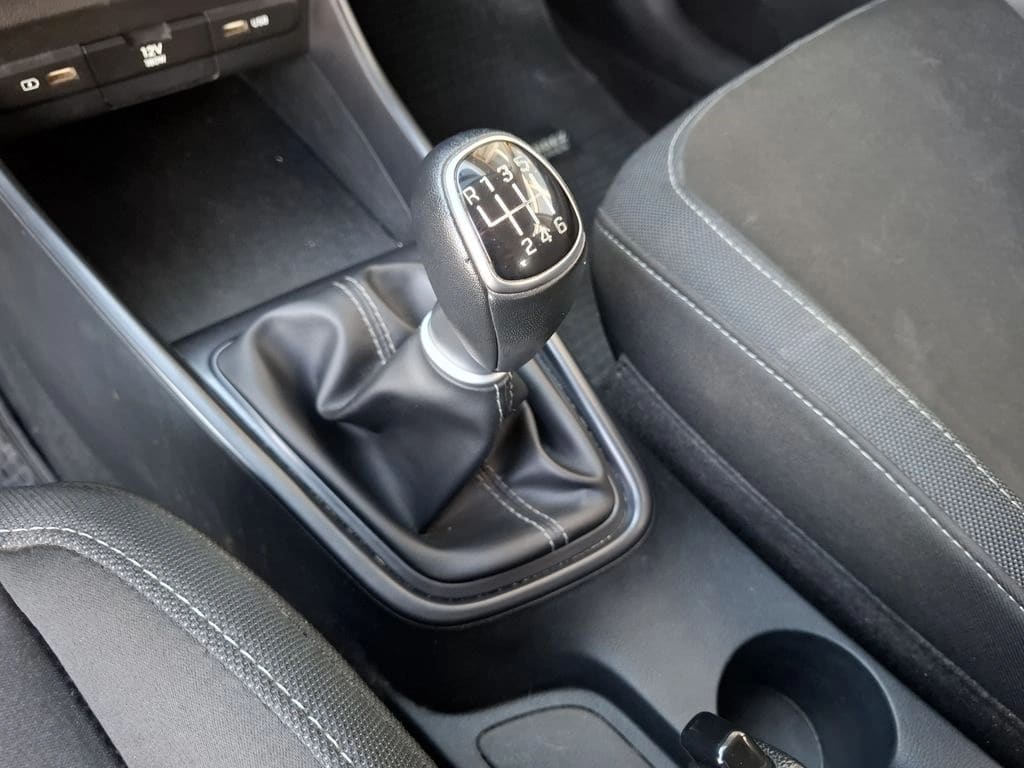 Hyundai I20 1.4 Bi3 Plus Mt año 2023
