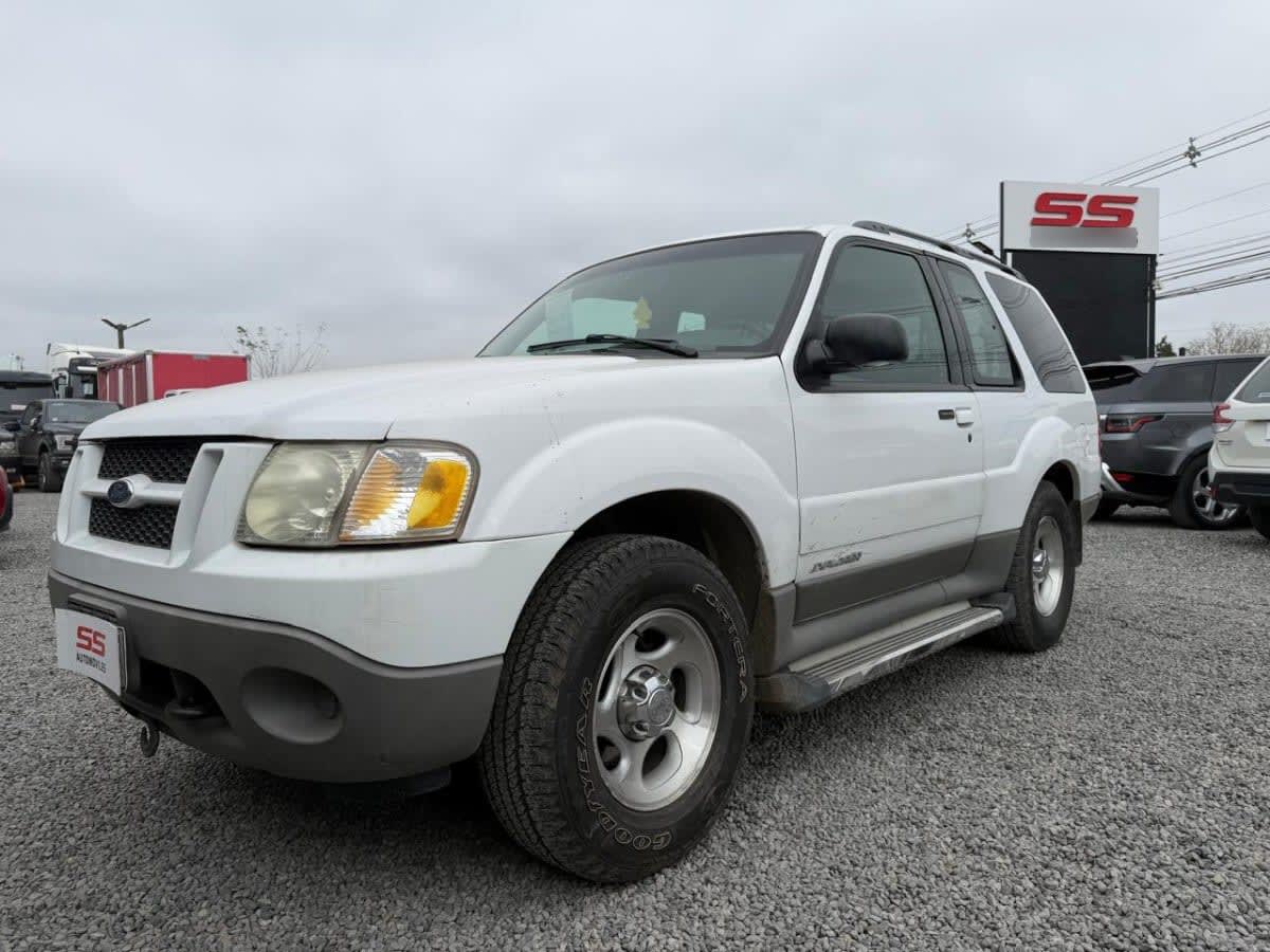 Ford Explorer Sport 4.0 3p At año 2002
