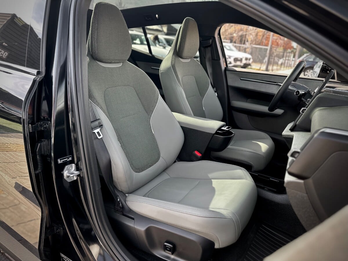 Volvo Ex30 Ultra año 2026