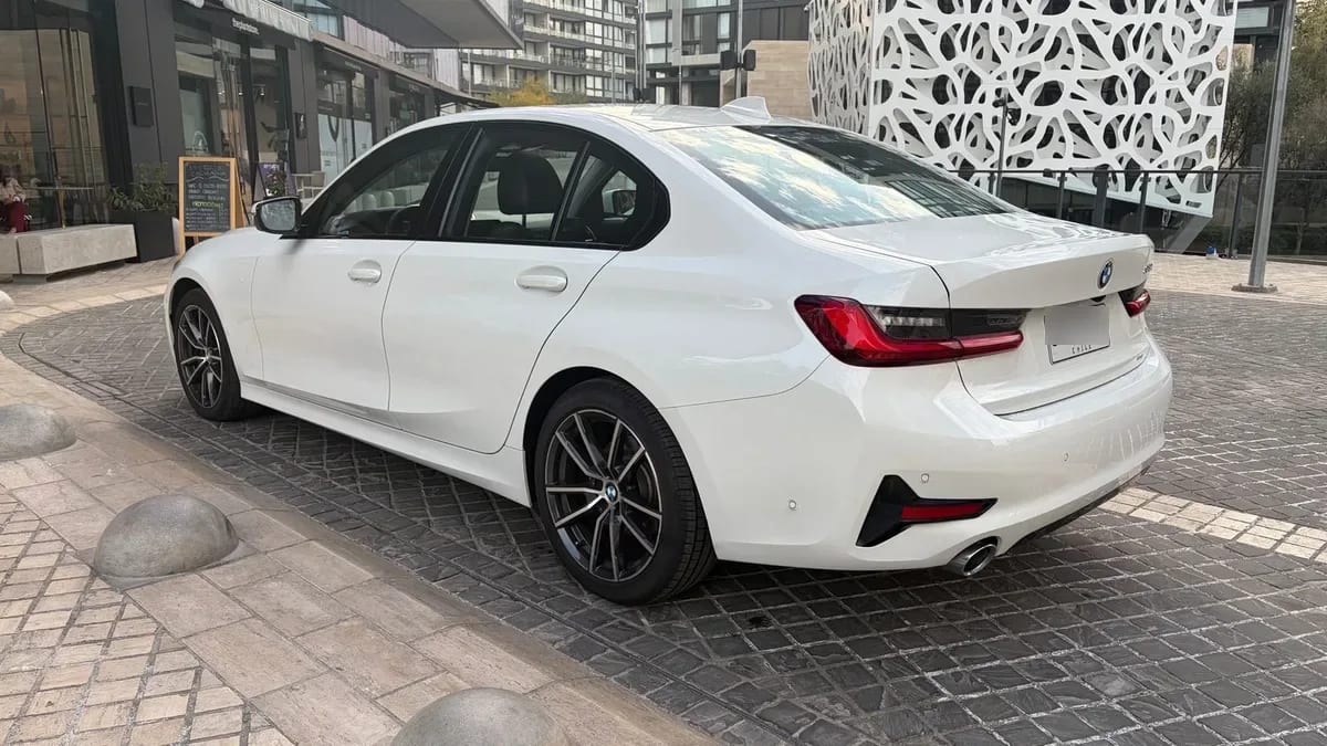 BMW 320 2.0 I Urban Lci At Diesel año 2022