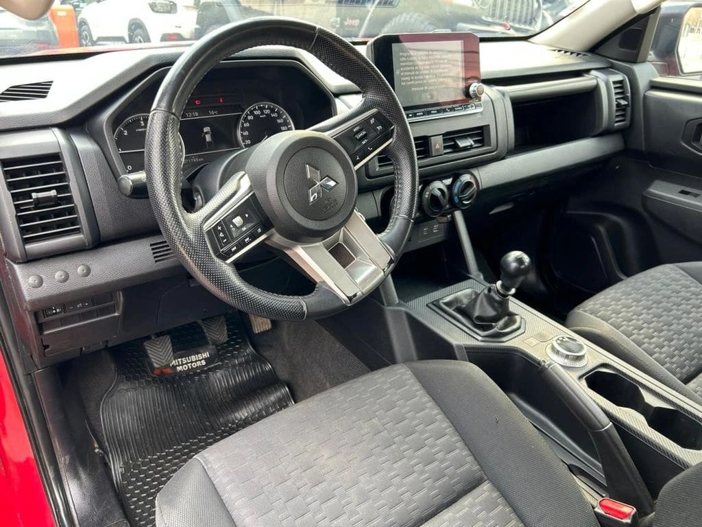 Mitsubishi L200 Katana Xrt 4x4 2.4 año 2024