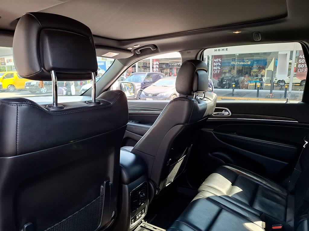 Jeep Grand Cherokee 3.6 Limited 4x4 At 5p año 2022