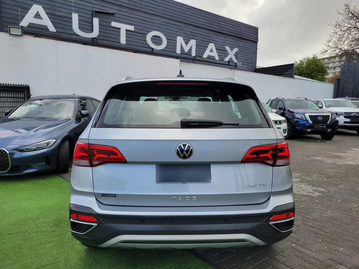 VOLKSWAGEN TAOS 1.4 Tsi Highline At año 2024