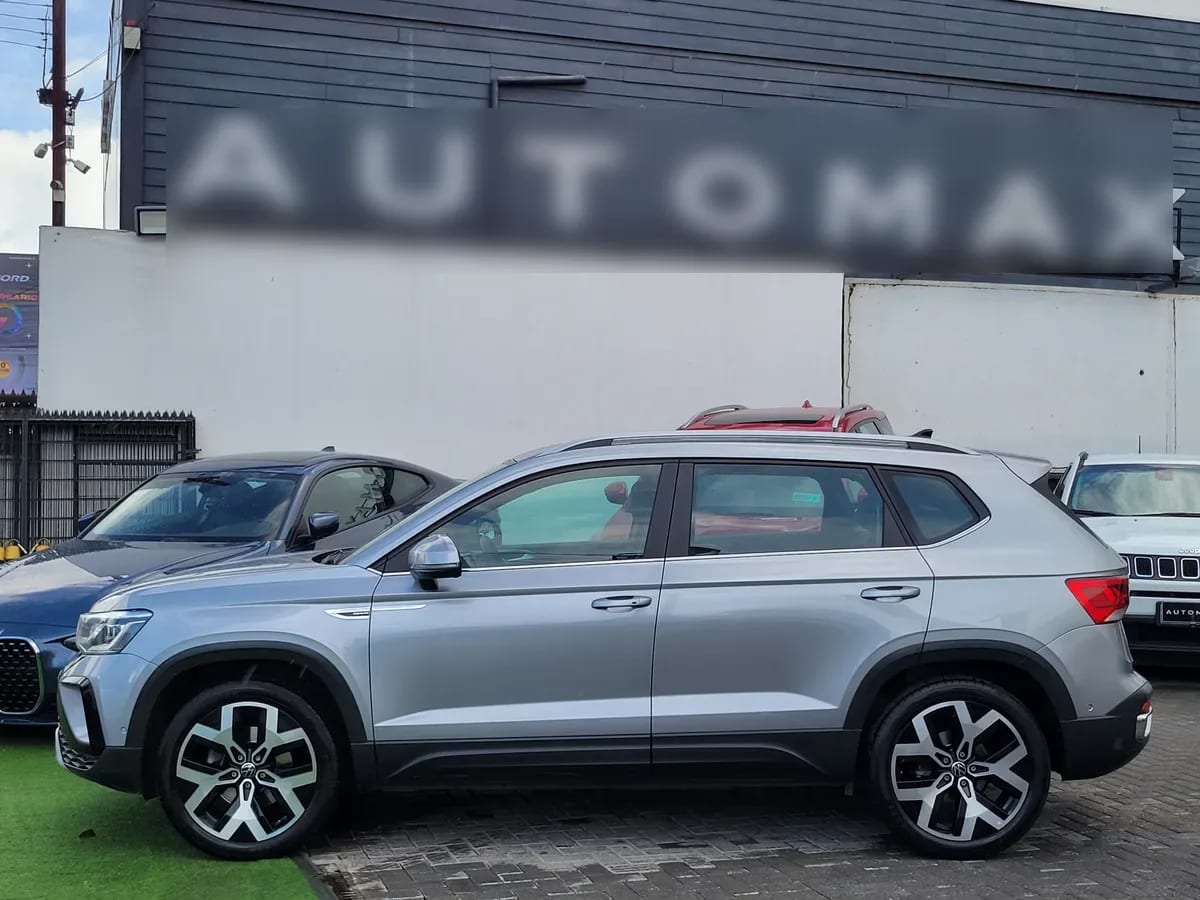 VOLKSWAGEN TAOS 1.4 Tsi Highline At año 2024