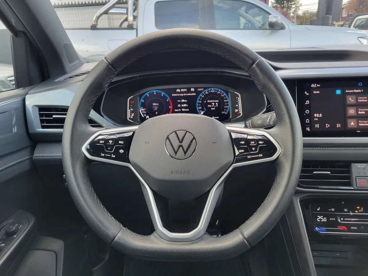 VOLKSWAGEN TAOS 1.4 Tsi Highline At año 2024