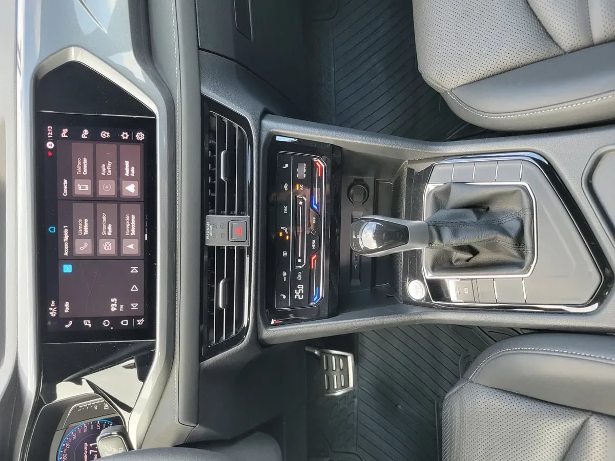 VOLKSWAGEN TAOS 1.4 Tsi Highline At año 2024