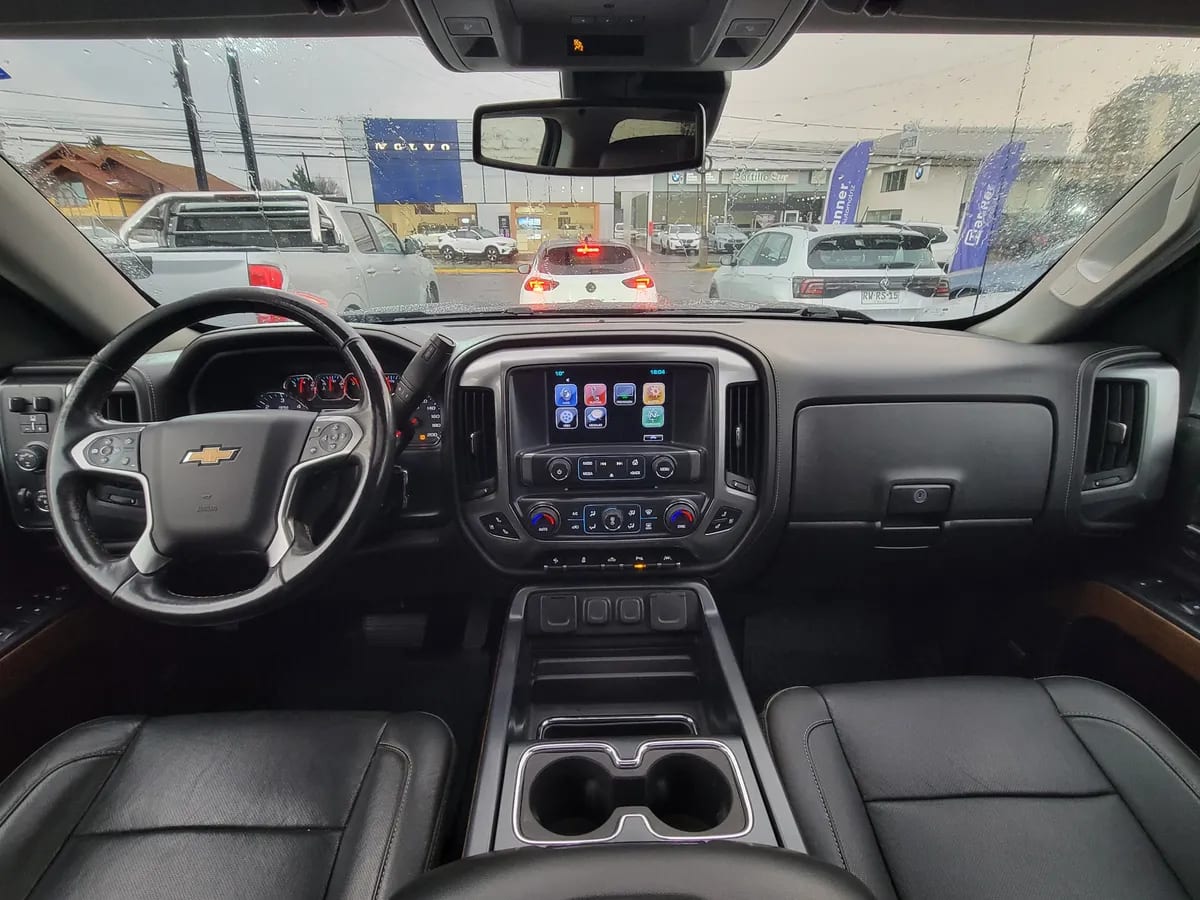 CHEVROLET SILVERADO 5.3 Ltz Cc Z71 At 4x4 año 2018