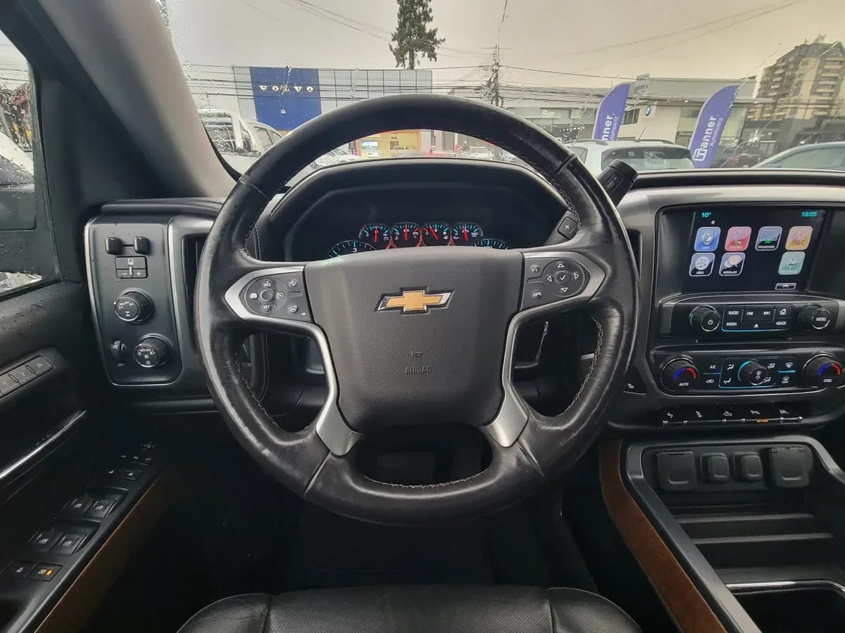 CHEVROLET SILVERADO 5.3 Ltz Cc Z71 At 4x4 año 2018