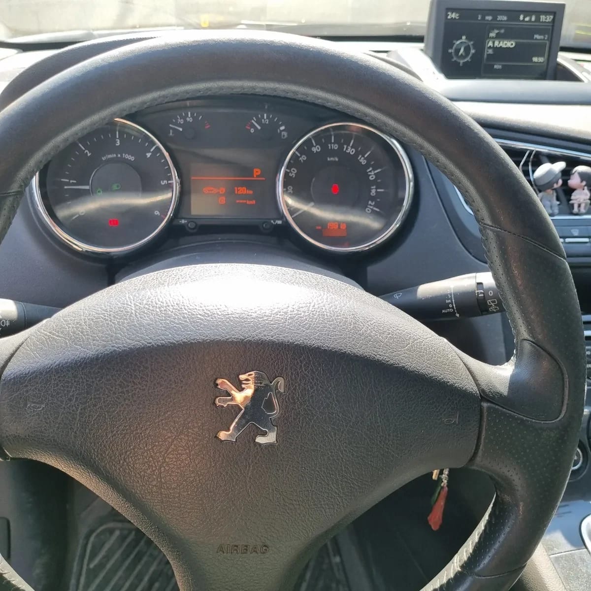 PEUGEOT 5008 2.0 Allure Hdi 165hp Eat6 At Diesel año 2014
