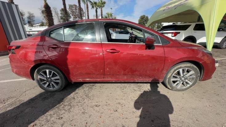 Nissan Versa 1.6 Advance 4x2 Mt 4p año 2021