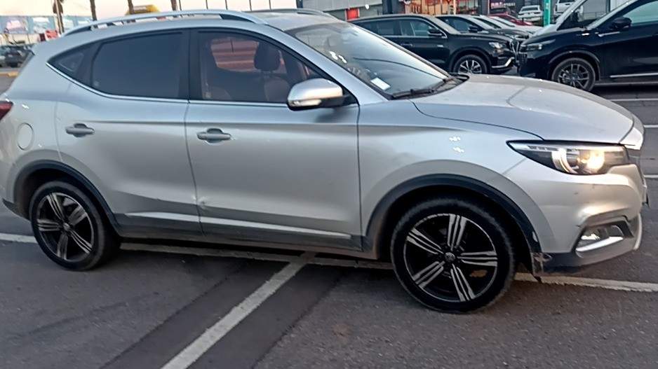 MG Mg Zs 1.5 Comfort 4x2 At 5p año 2020