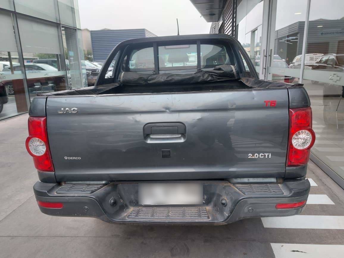 JAC T6 2.0 Comfort Diesel Dob. Cab. 4x2 Mt 4p año 2023