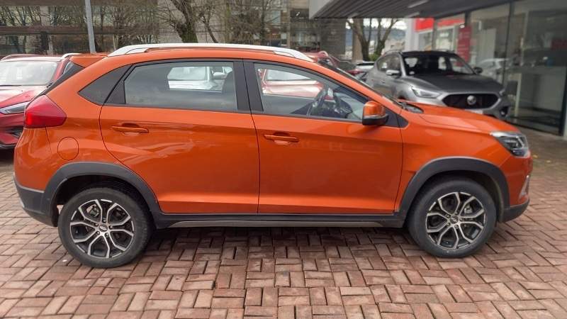 Chery Tiggo 2 1.5 Vvt Gls 4x2 Mt 5p año 2021