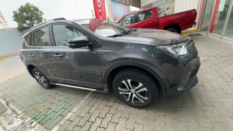 Toyota Rav 4 2.0 Lujo 4x2 Cvt At 5p año 2018