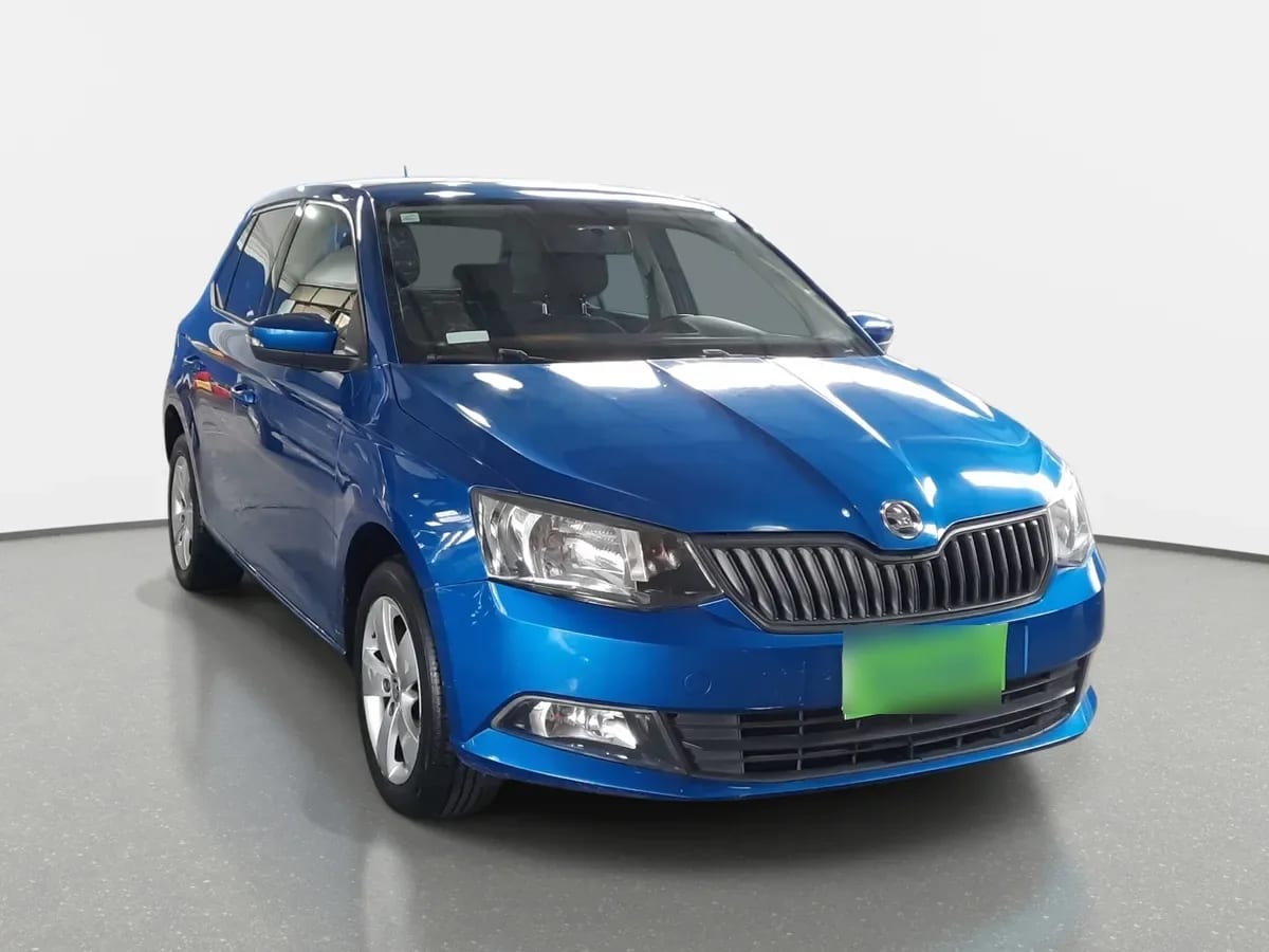 Skoda Fabia 1.0 Active 4x2 Mt 5p año 2019