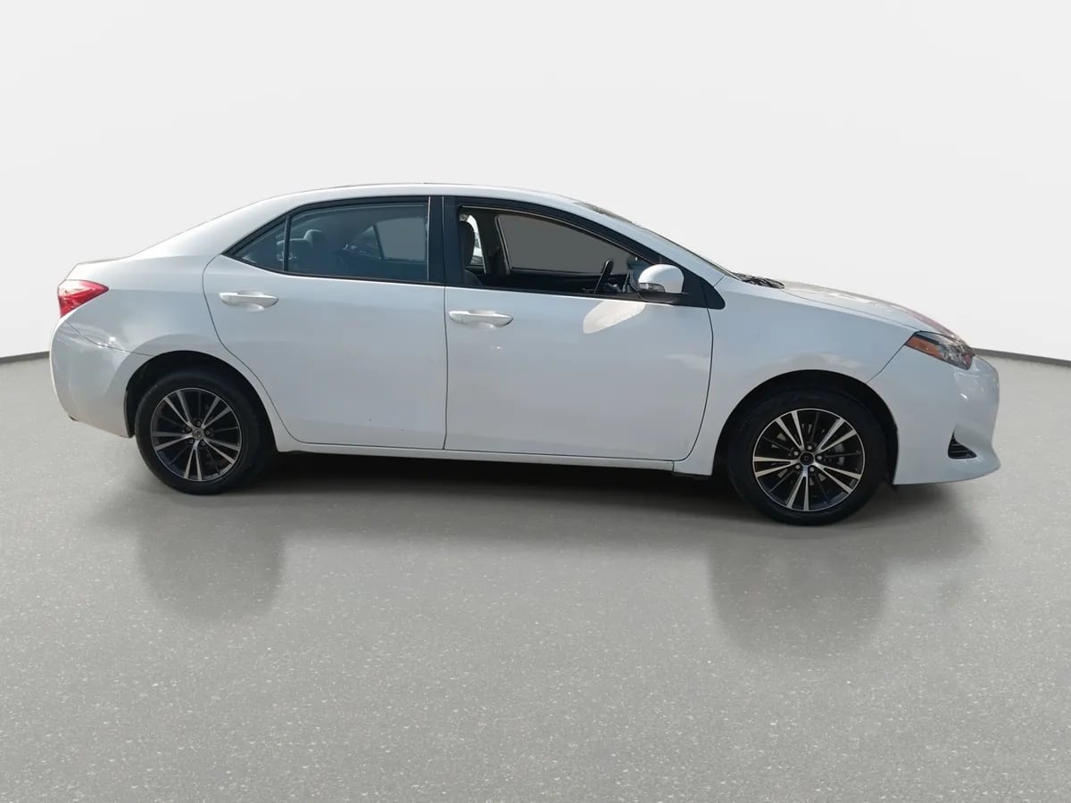Toyota Corolla 1.8 Lei 4x2 Cvt At 4p año 2017