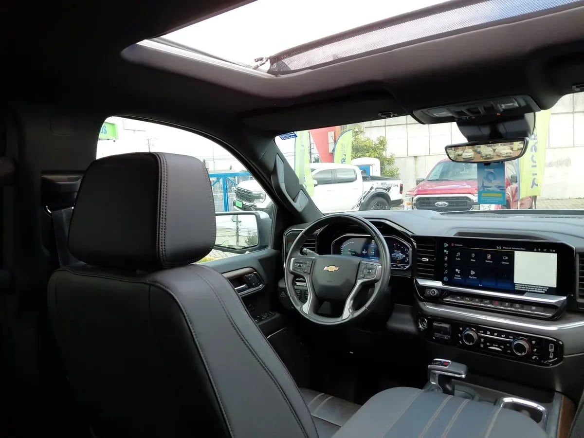 Chevrolet Silverado 3.0 High Country 4x4 At 4p año 2023